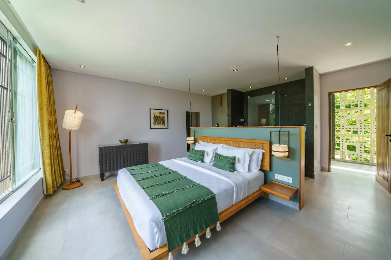 La Maison D'Ulysse - Luxury 4Br Villa Surrounded By Rice Paddies Kerobokan