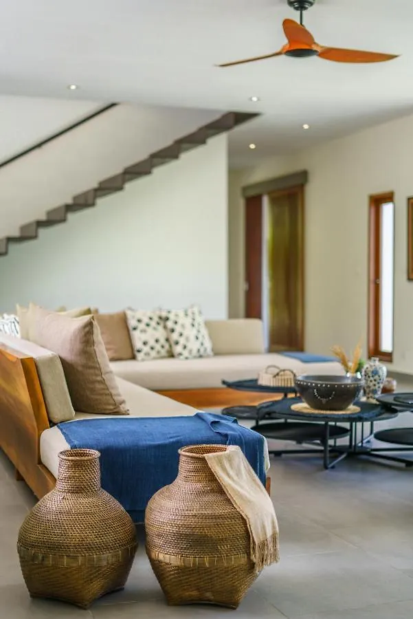 La Maison D'Ulysse - Luxury 4Br Villa Surrounded By Rice Paddies Kerobokan