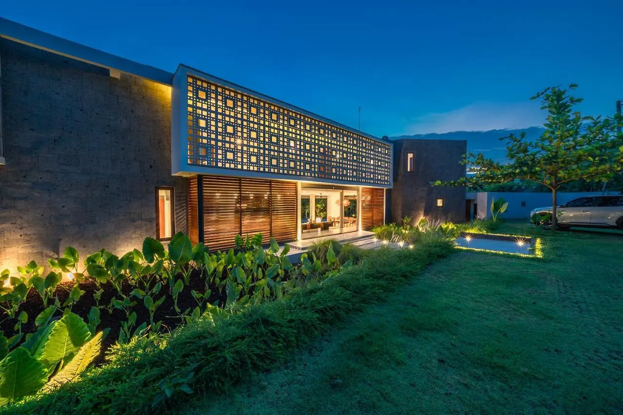 La Maison D'Ulysse - Luxury 4Br Villa Surrounded By Rice Paddies Kerobokan  0*, Kerobokan (Bali)